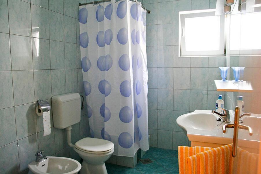 Apartments Dada Омиш Номер фото