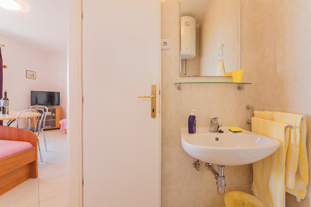 Apartments Dada Омиш Номер фото