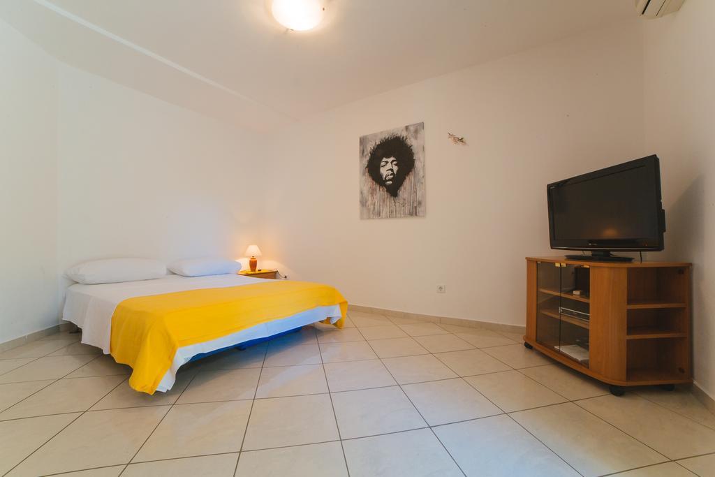 Apartments Dada Омиш Номер фото